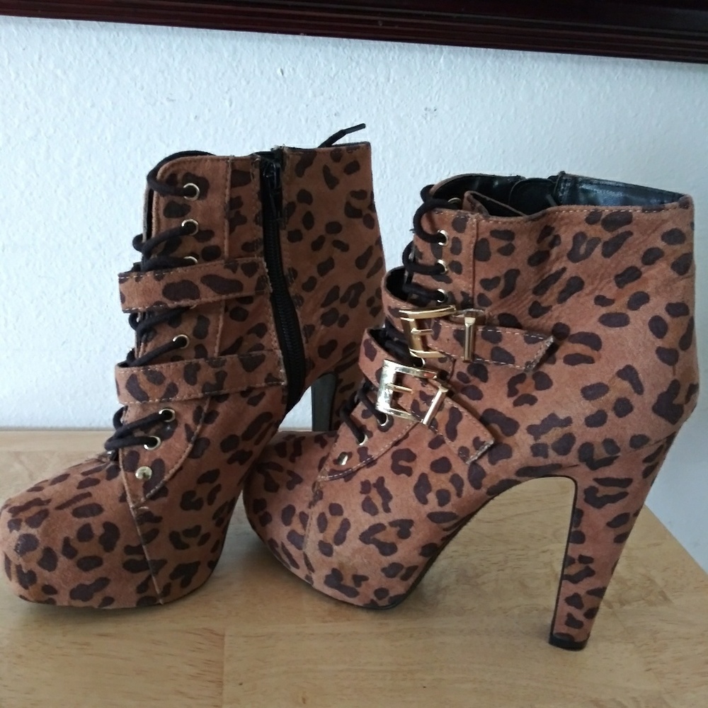 Charlotte To See Leopard Print Booties